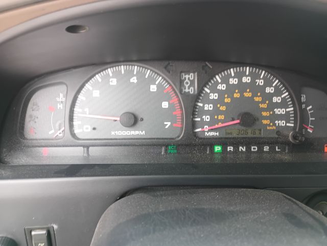 2001 4RUNNER (1).jpg